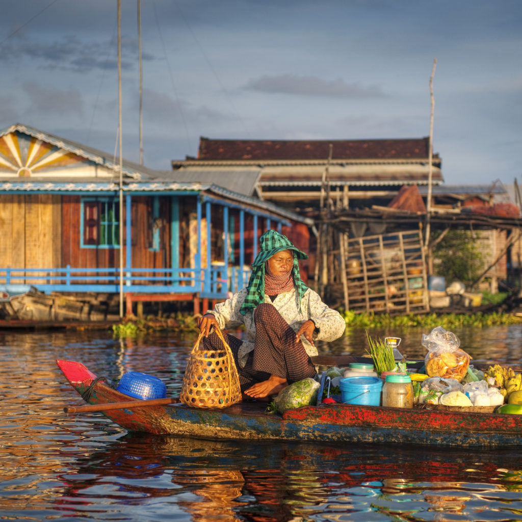 Local Cambodian seller in floating market_192828659
